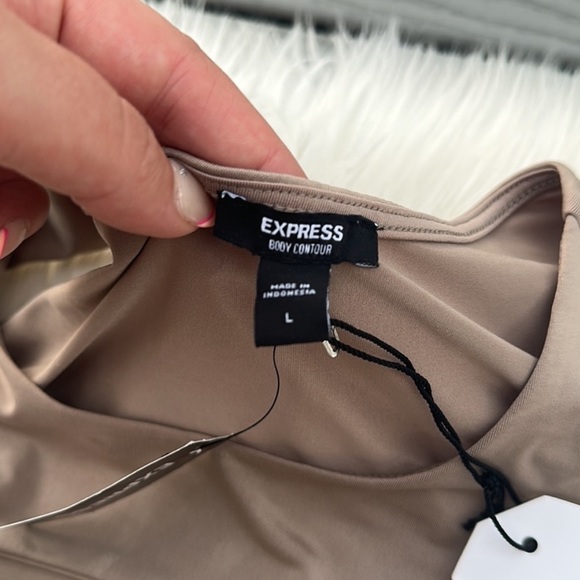 Express Body Contour Bodysuit - Picture 3 of 5